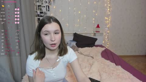 Snapshot of eumomino chatting on 01.20.25 Veronica Tiia Lilith left to right online show from 01.20.25