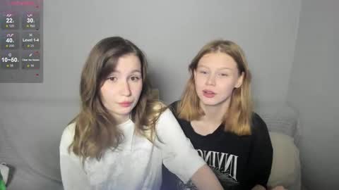 Snapshot of eumomino chatting on 09.24.25 Veronica Tiia Lilith left to right online show from 09.24.25