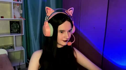 Snapshot of eunabiddlecome chatting on 03.04.26 Kate online show from 03.04.26