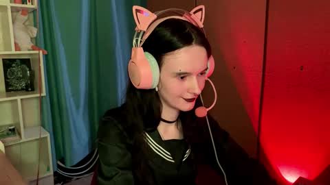 Snapshot of eunabiddlecome chatting on 03.06.26 Kate online show from 03.06.26