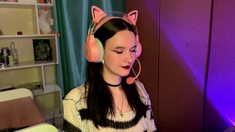 Snapshot of eunabiddlecome chatting on 03.11.26 Kate online show from 03.11.26