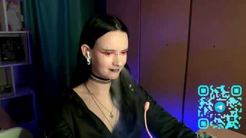 Snapshot of eunabiddlecome chatting on 04.04.26 Kate online show from 04.04.26