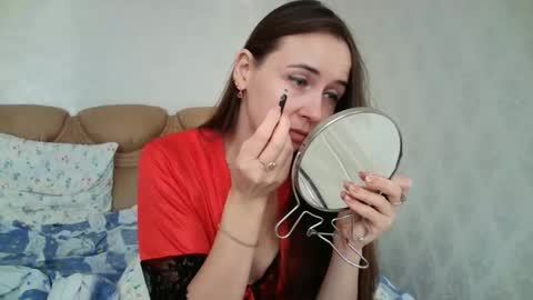 eva00186 online show from 10.24.25