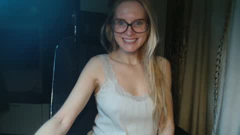 eva2323 online show from 03.12.25