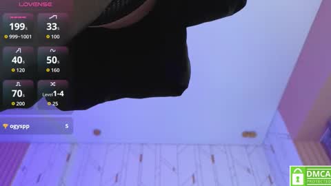 Snapshot of eva__summers chatting on 12.03.25 Eva online show from 12.03.25