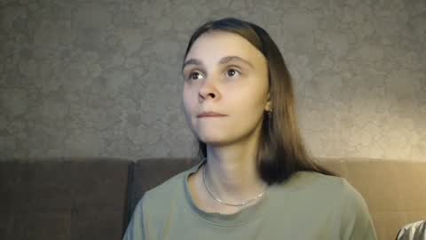 Eva Calvin online show from 12.04.24