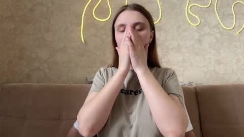 Eva Calvin online show from 04.15.26