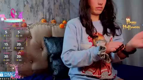 eva delight online show from 10.17.25