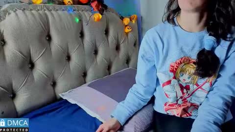 eva delight online show from 10.31.25