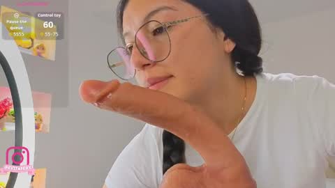 Eva online show from 04.23.26