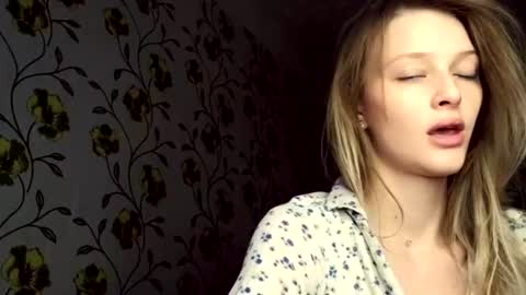 Snapshot of eva_eyre chatting on 06.28.26 Evvie online show from 06.28.26