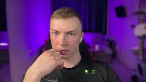 Snapshot of eva_iron chatting on 02.15.26 Eva and Iron online show from 02.15.26