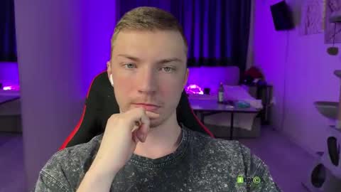 Snapshot of eva_iron chatting on 02.28.26 Eva and Iron online show from 02.28.26