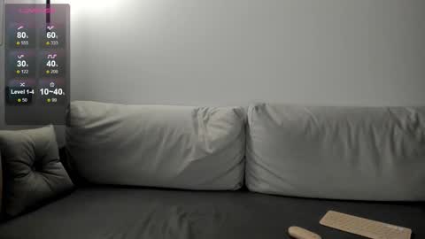 Snapshot of eva_loveme chatting on 12.19.25 Eva online show from 12.19.25