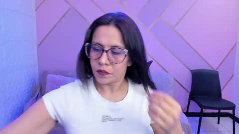 Eva  online show from 10.09.25