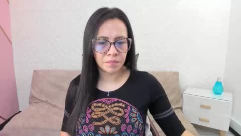 Eva  online show from 10.27.25