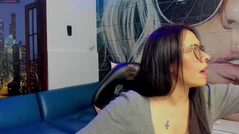 Eva  online show from 10.29.25