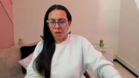 Snapshot of eva_mermaid chatting on 04.26.26 Eva online show from 04.26.26