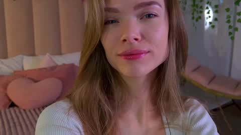 Snapshot of eva_natsumi chatting on 12.06.24 Eva online show from 12.06.24