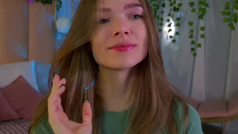 Snapshot of eva_natsumi chatting on 12.07.24 Eva online show from 12.07.24