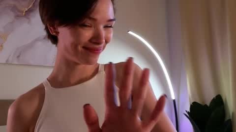 Snapshot of eva_natsumi chatting on 02.26.25 Eva online show from 02.26.25