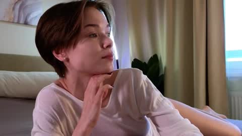 Snapshot of eva_natsumi chatting on 03.03.25 Eva online show from 03.03.25