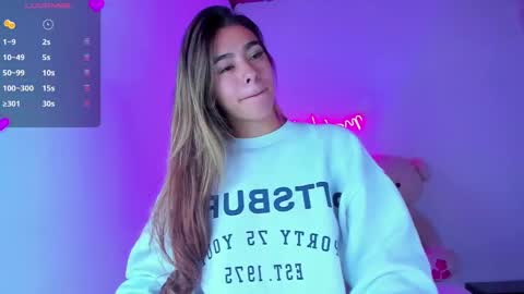 Eva Shinee online show from 03.05.25