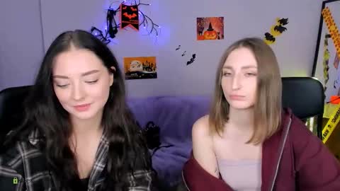 Snapshot of eva_smiith_ chatting on 10.20.25 Eva online show from 10.20.25