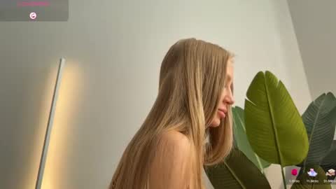 Snapshot of eva_vex chatting on 07.29.26 Hello Im Eva online show from 07.29.26