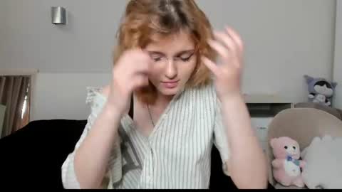 Snapshot of eva_vv chatting on 06.16.26 Eva online show from 06.16.26