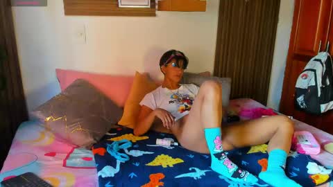 Snapshot of evaa_campbell chatting on 04.22.26 Eva online show from 04.22.26