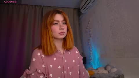 Snapshot of evaa_moonn_ chatting on 01.13.26 Eva online show from 01.13.26