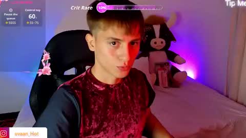 Snapshot of evaan_hot chatting on 07.31.26 EVAN online show from 07.31.26