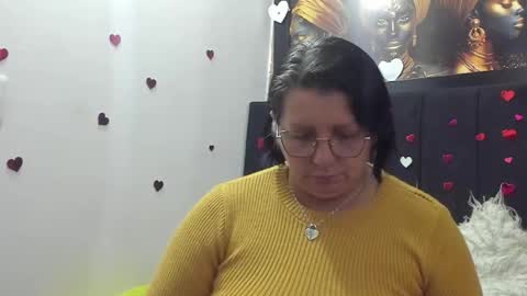 Snapshot of evaaross chatting on 04.14.26 Eva online show from 04.14.26