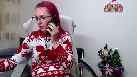 Snapshot of evadesireone chatting on 11.29.25 EvadesireONE online show from 11.29.25