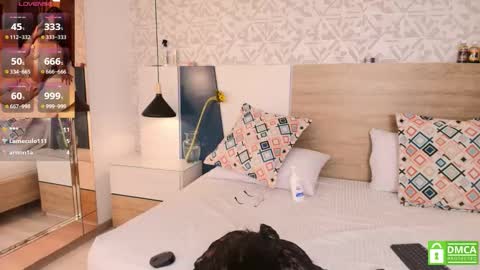 Snapshot of evadnestein chatting on 09.22.25 Evadne online show from 09.22.25