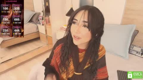 Snapshot of evadnestein chatting on 11.09.25 Evadne online show from 11.09.25