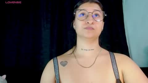 Snapshot of evah_lee chatting on 07.14.26 Evah Lee online show from 07.14.26