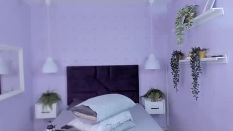 evahalston online show from 10.20.25