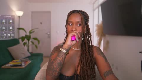 evajacksss_ online show from 02.02.25