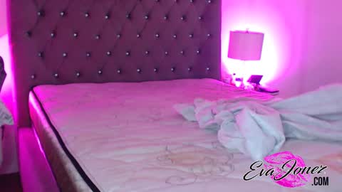 Eva online show from 12.16.24