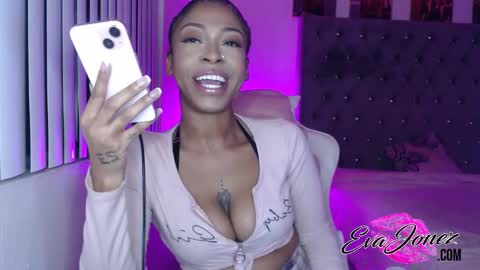 Eva online show from 01.23.25