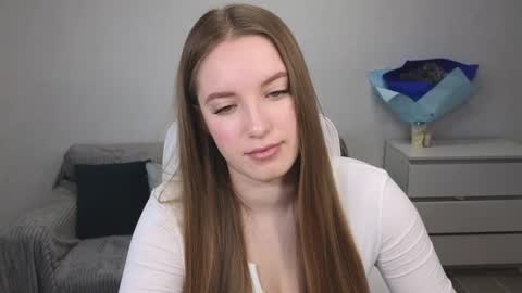 Snapshot of evajuly chatting on 12.23.24 Eva online show from 12.23.24