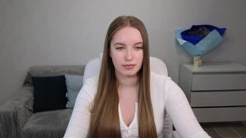 Snapshot of evajuly chatting on 12.29.24 Eva online show from 12.29.24