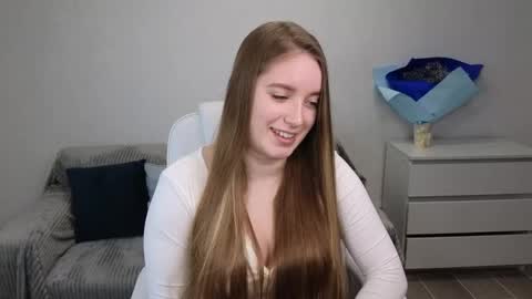 Snapshot of evajuly chatting on 12.31.24 Eva online show from 12.31.24