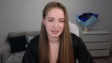 Snapshot of evajuly chatting on 01.01.25 Eva online show from 01.01.25