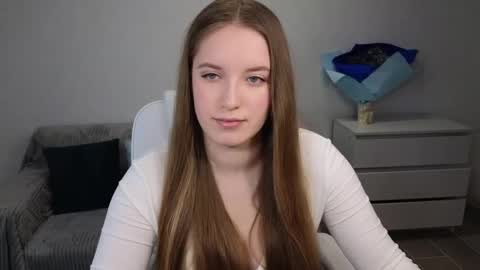 Snapshot of evajuly chatting on 01.05.25 Eva online show from 01.05.25