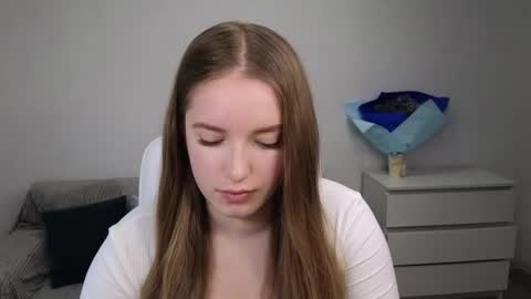 Snapshot of evajuly chatting on 01.11.25 Eva online show from 01.11.25