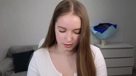 Snapshot of evajuly chatting on 01.11.25 Eva online show from 01.11.25