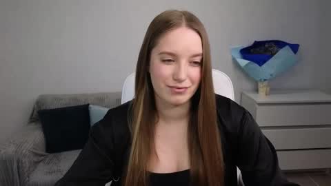 Snapshot of evajuly chatting on 01.20.25 Eva online show from 01.20.25